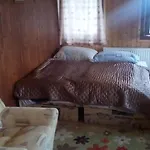 Leona Guest house *
